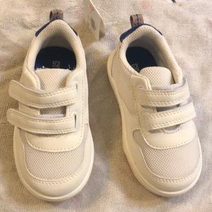 Gymboree sneakers never used in size 8
